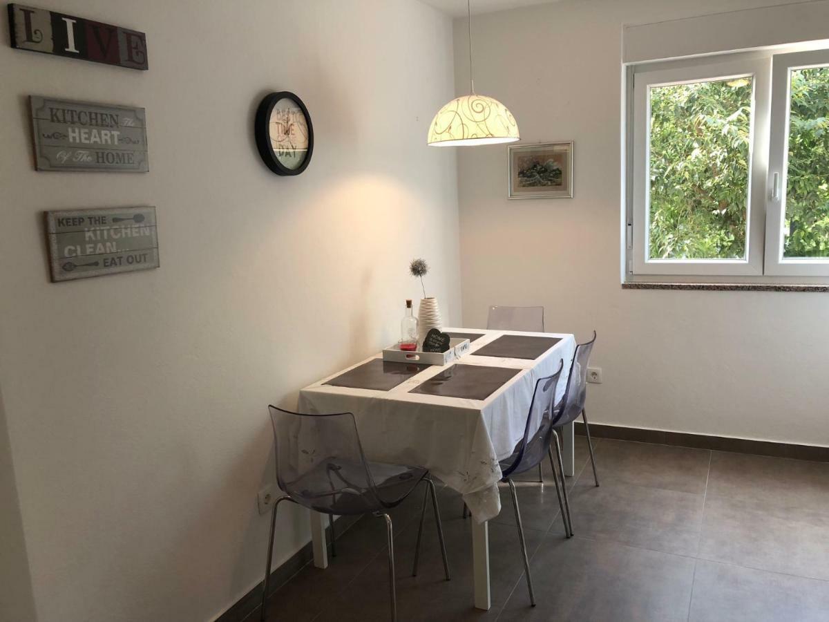 Apartment Safran Novigrad  Bagian luar foto